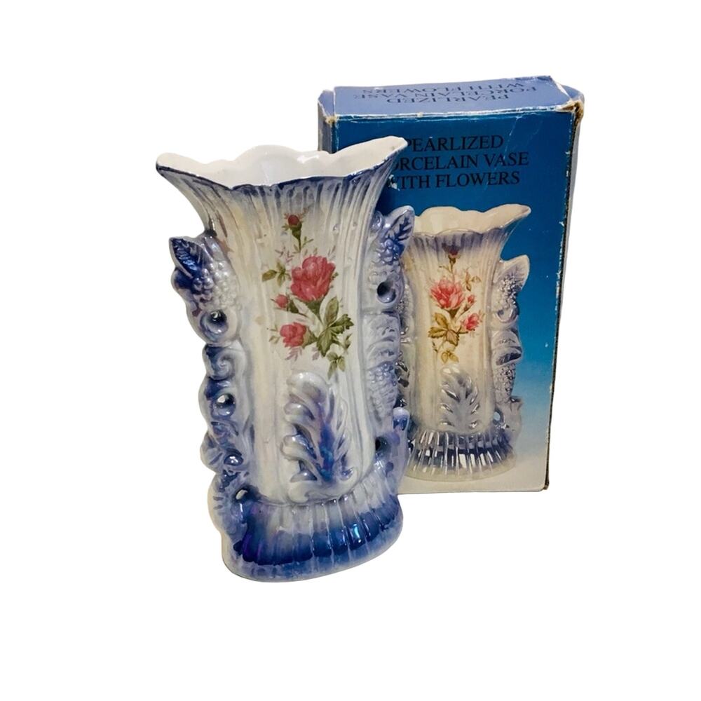 Pearlized Porcelain Vase With Flowers